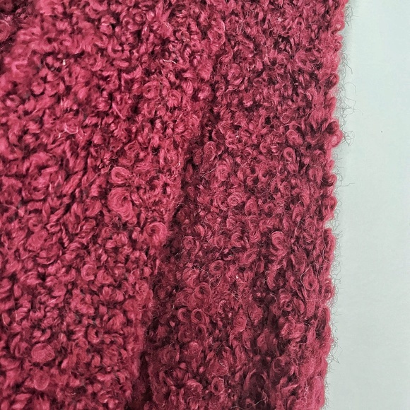 American Eagle Soft Knit Cranberry Maroon Cardigan Baggy Sweater 2 Pockets SMALL - Picture 5 of 7